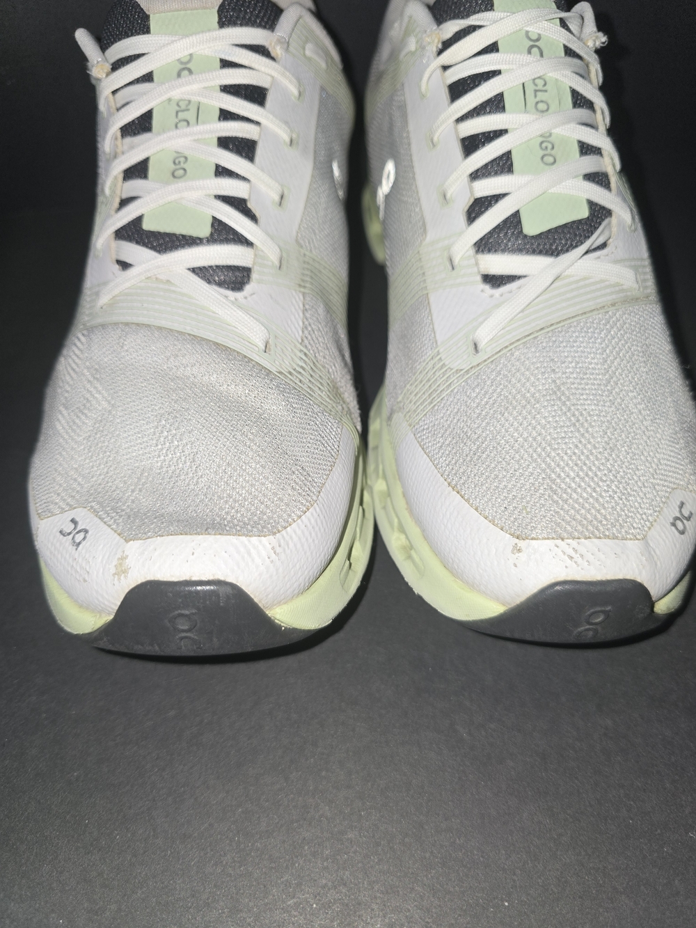 ☁️ On Cloud Sneakers Women’s 9 | Gray & Lime Green ☁️